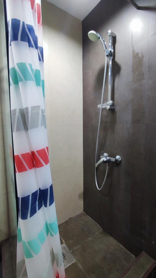 Hostel Simple ティビリシ エクステリア 写真